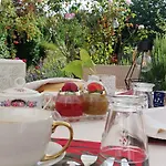 Le Clos Des Roses